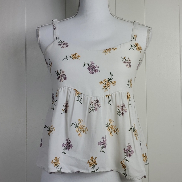 Hollister White Floral Tank Top - Picture 6 of 8